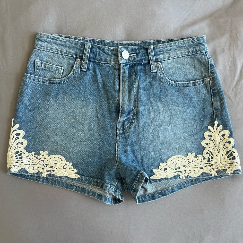BDG High Rise "Erin" Shortie with Crochet Lace Detail